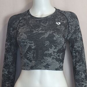 Women's Best Gray Black Camo Seamless Long Sleeve Workout Crop Top size Small